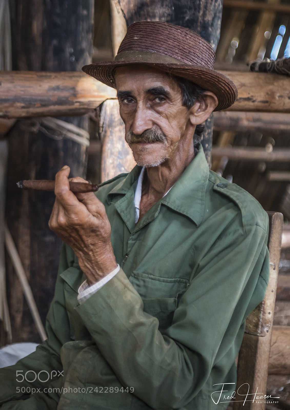 Nikon D5 sample photo. Cuban tobacco farmer francisco photography