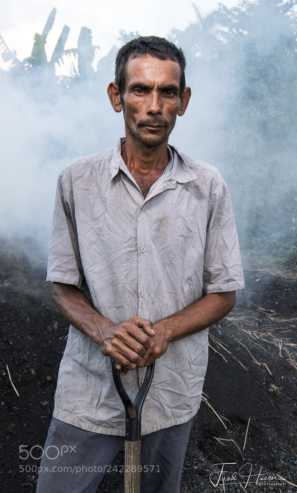 Nikon D5 sample photo. Cuban charcoal maker norlan photography