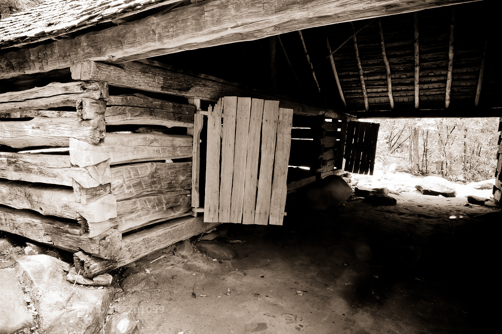 Canon EOS 5D sample photo. Smokey mountain barn photography
