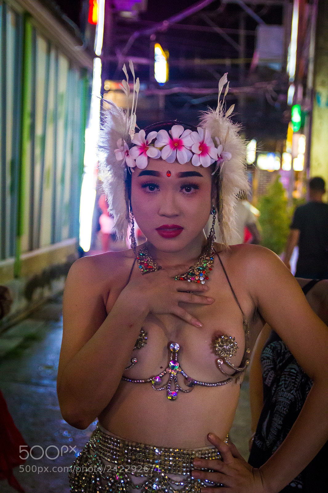 Canon EOS 60D sample photo. Showgirls posing outside in photography