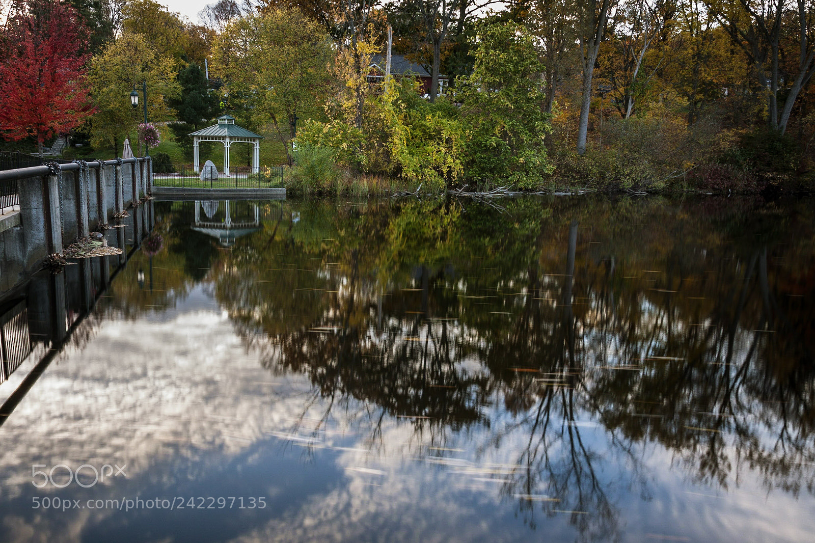 Canon EOS 50D sample photo. Fall in rockford, michigan photography