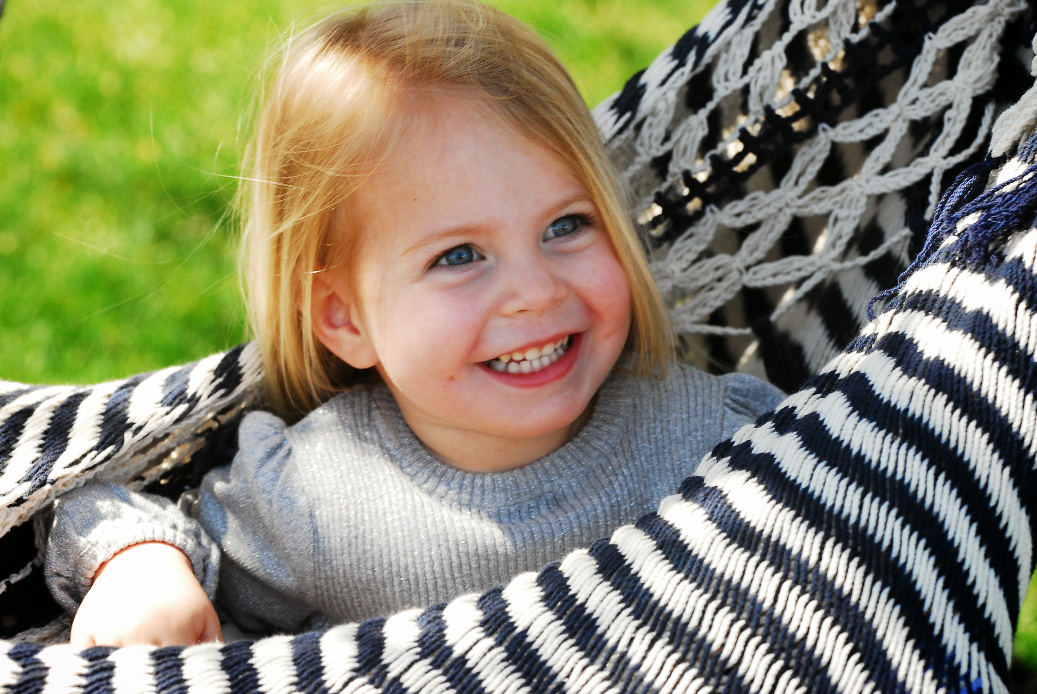 Nikon D200 sample photo. Hammock time for a little girl photography