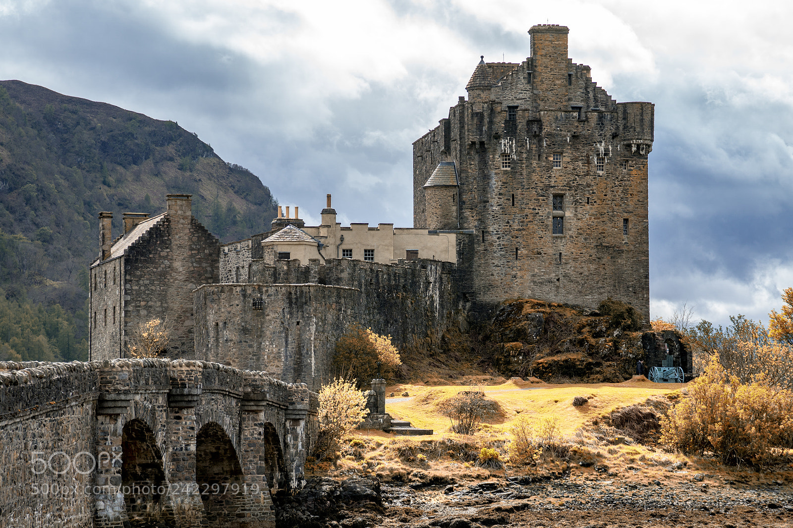 Sony a6300 sample photo. Eilean donan castle photography
