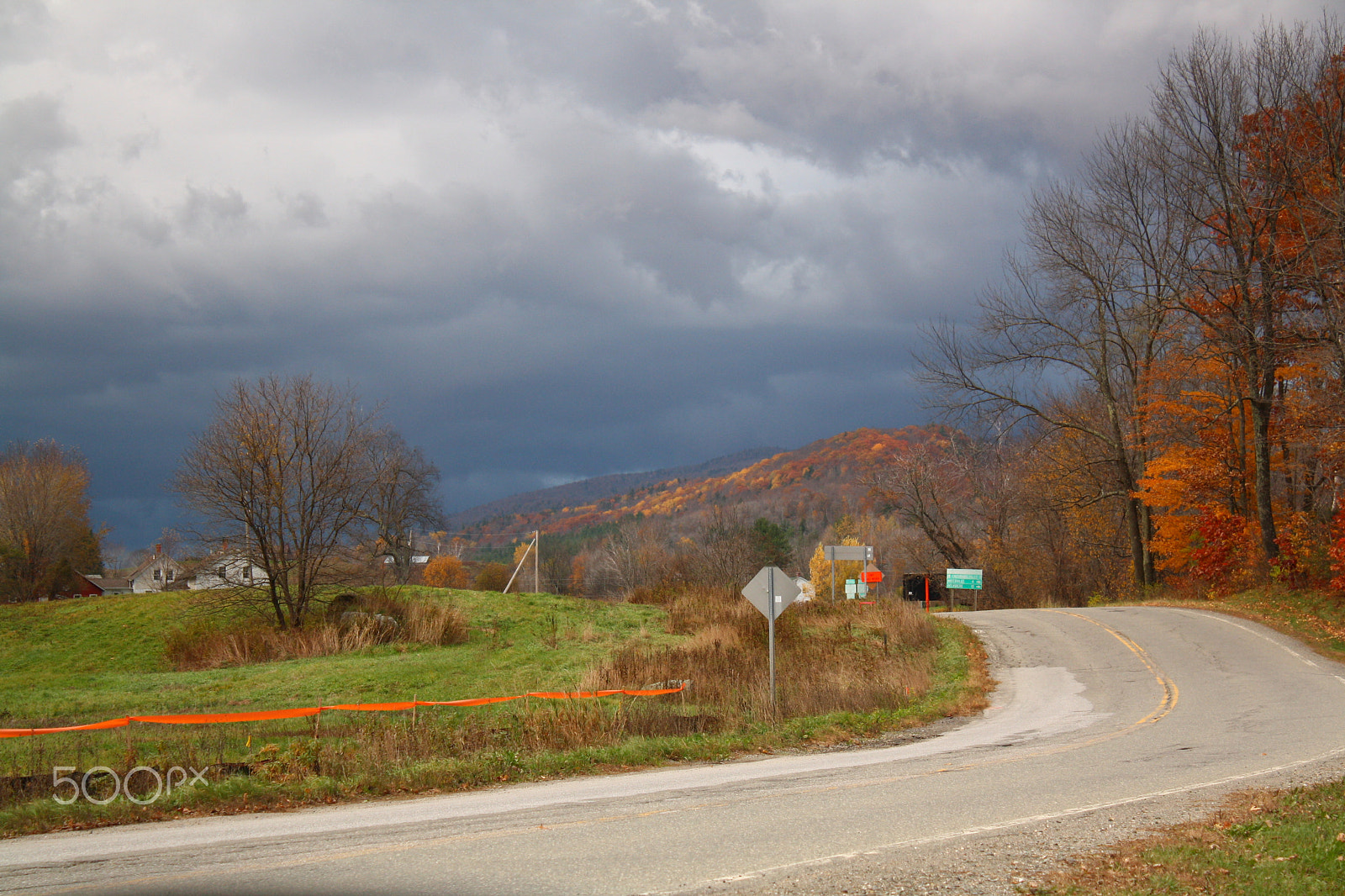 Canon EOS 1000D (EOS Digital Rebel XS / EOS Kiss F) sample photo. Road to photography