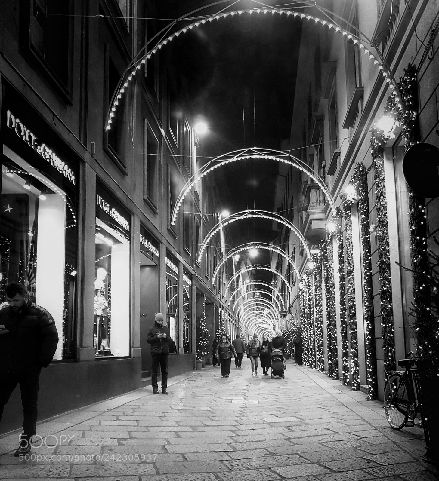 Samsung Galaxy S7 Edge sample photo. Via della spiga photography