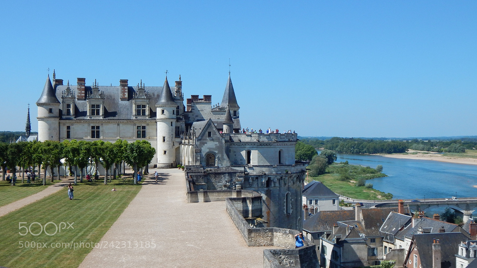 Nikon Coolpix L830 sample photo. Amboise castle photography