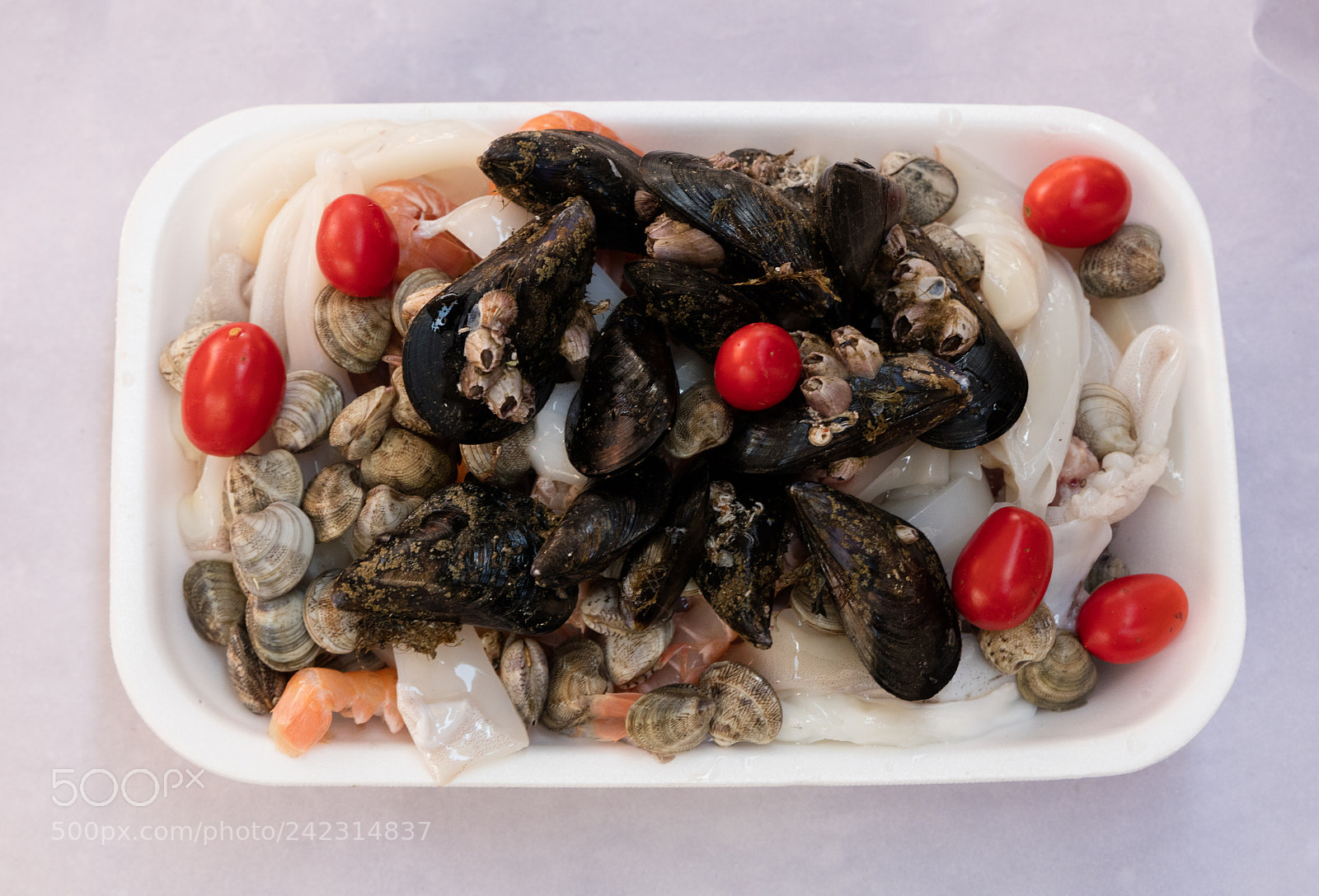 Canon EOS 5DS R sample photo. Fish soup ingredients photography