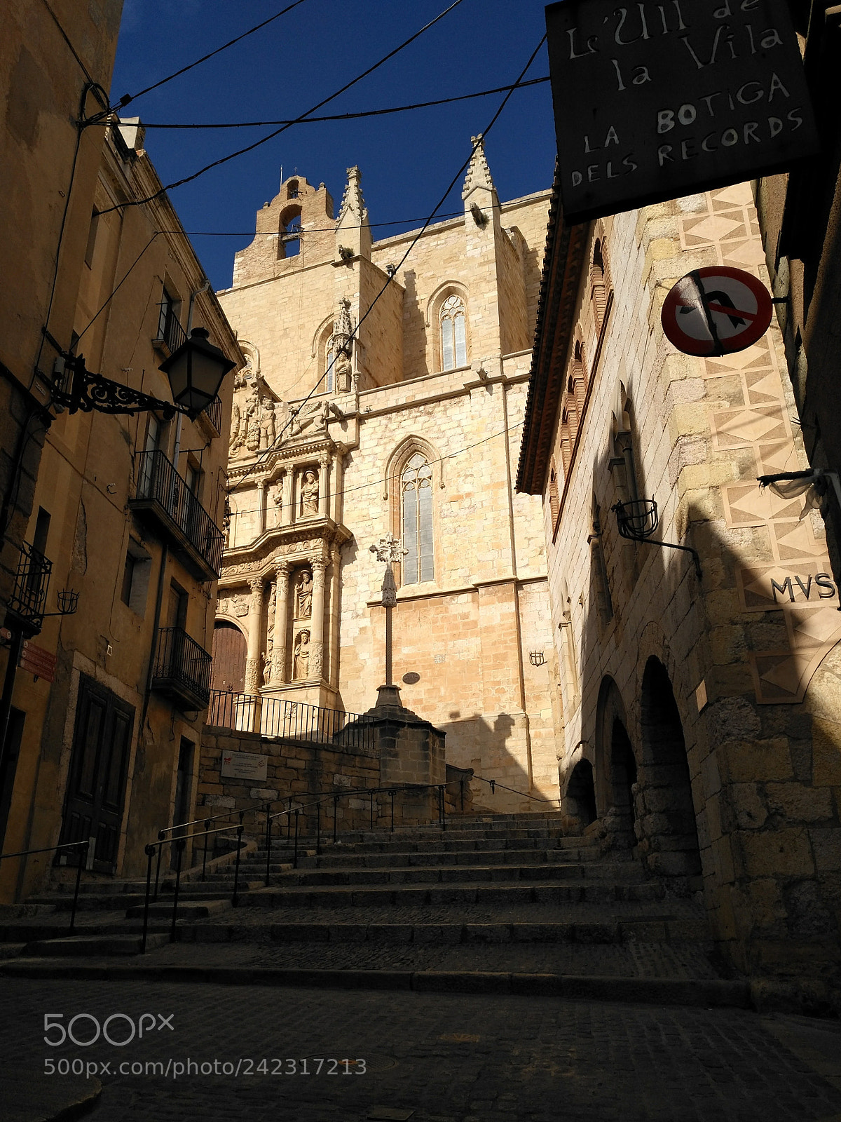 HUAWEI nova plus sample photo. M.g. church of santa photography