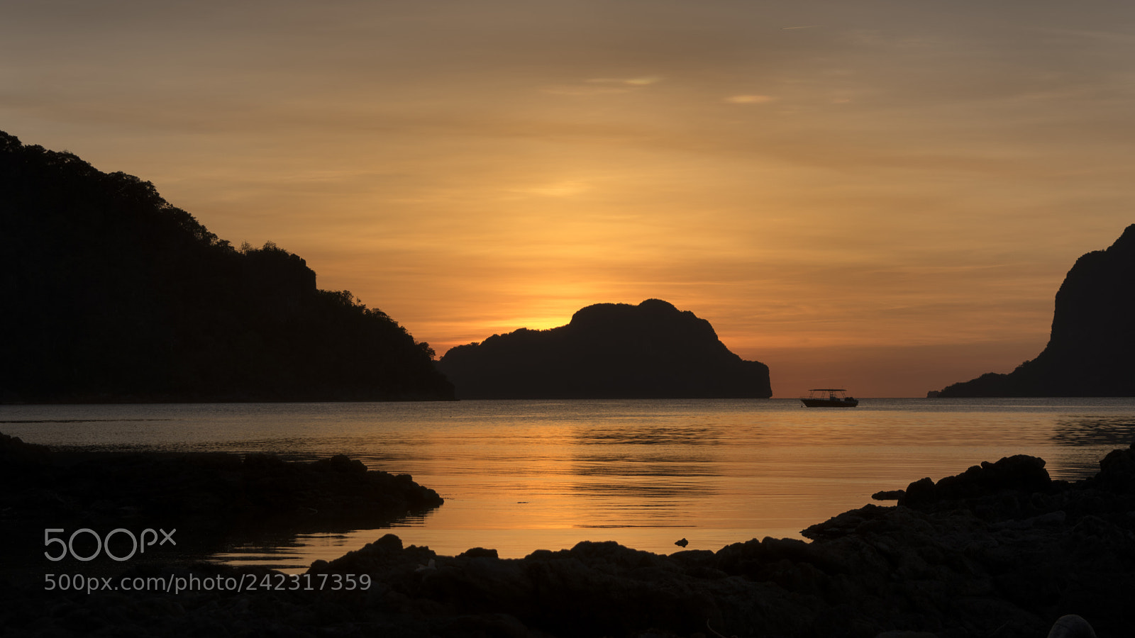 Nikon D5500 sample photo. Sunset on the ocean photography
