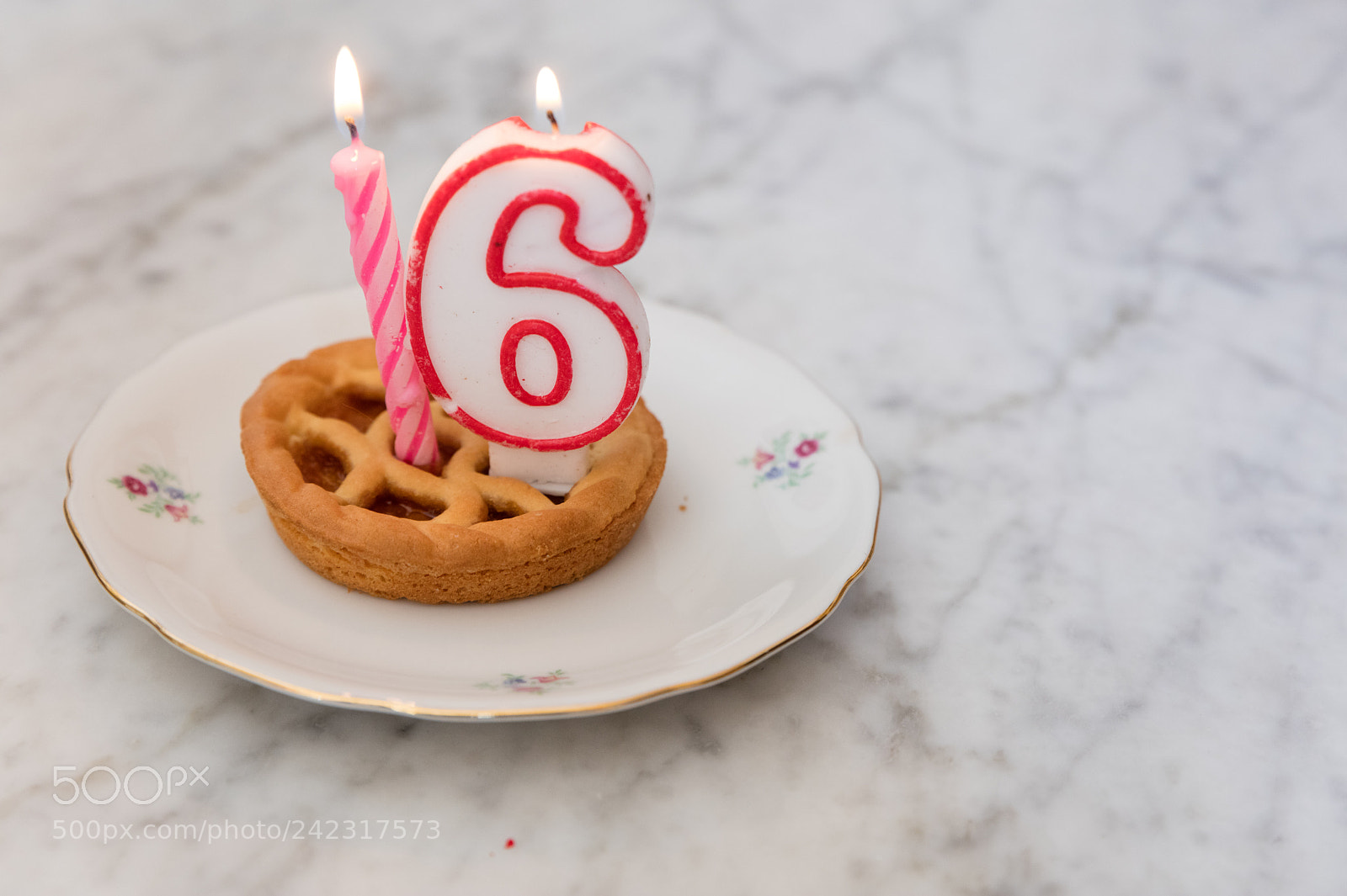 Canon EOS 5DS R sample photo. Birthday cake with candles photography
