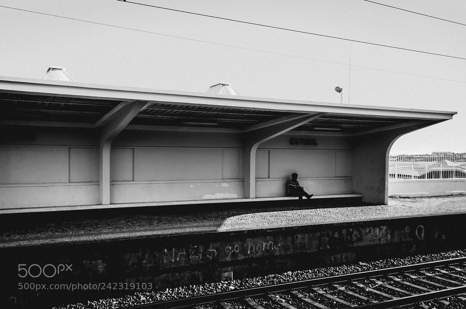 Nikon D300 sample photo. Waiting photography