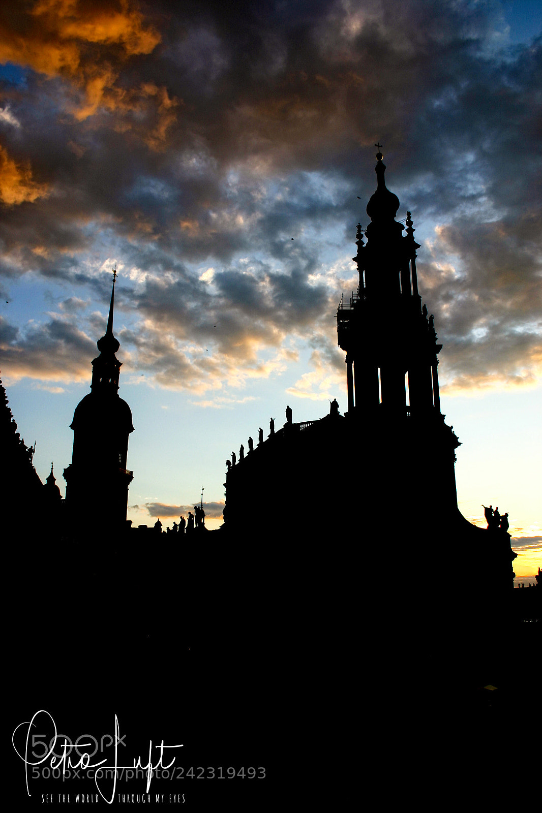 Canon EOS 300D (EOS Digital Rebel / EOS Kiss Digital) sample photo. Dresden at dawn photography