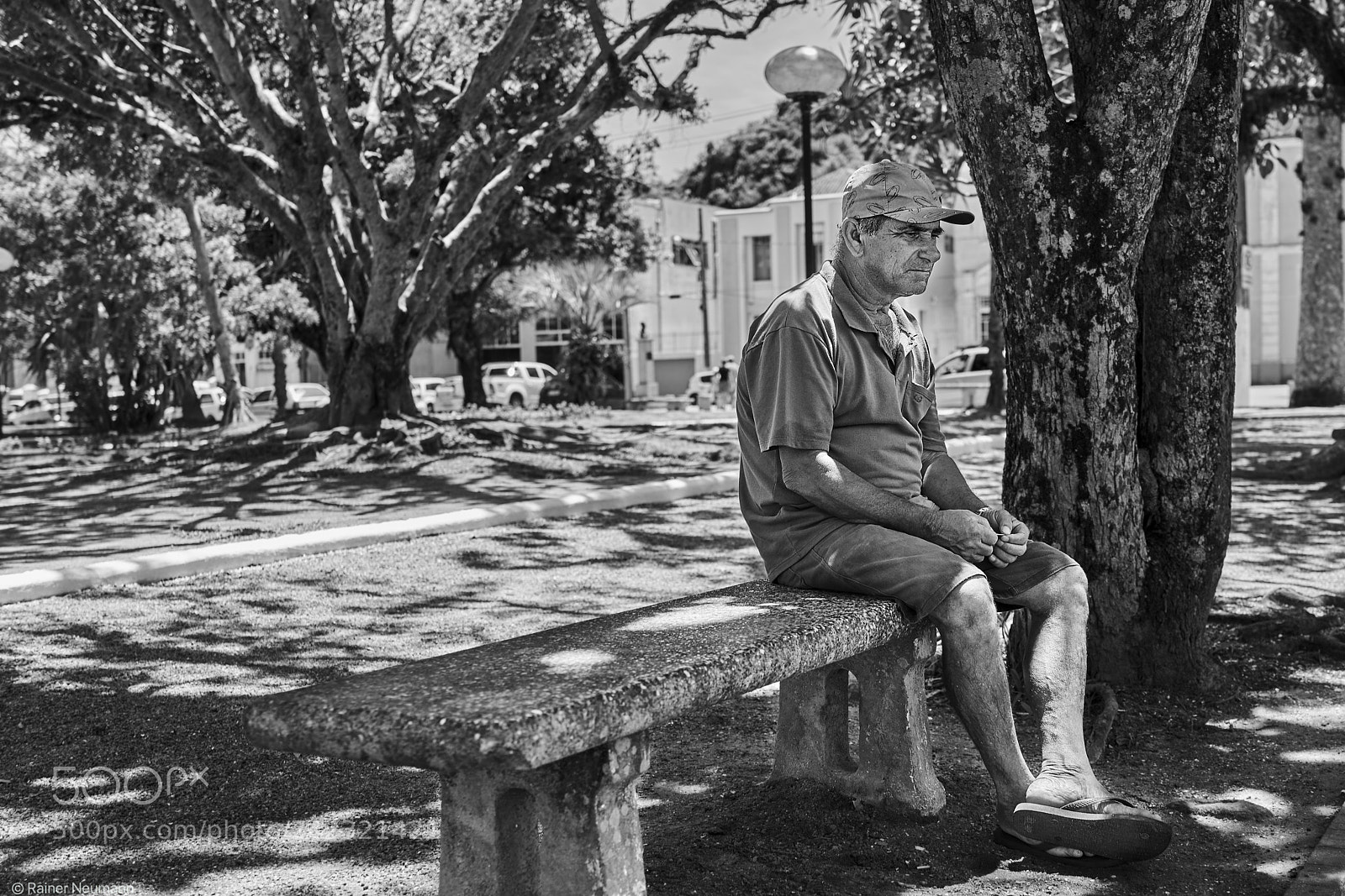 Sony Cyber-shot DSC-RX1R II sample photo. Mann 316 b&w photography