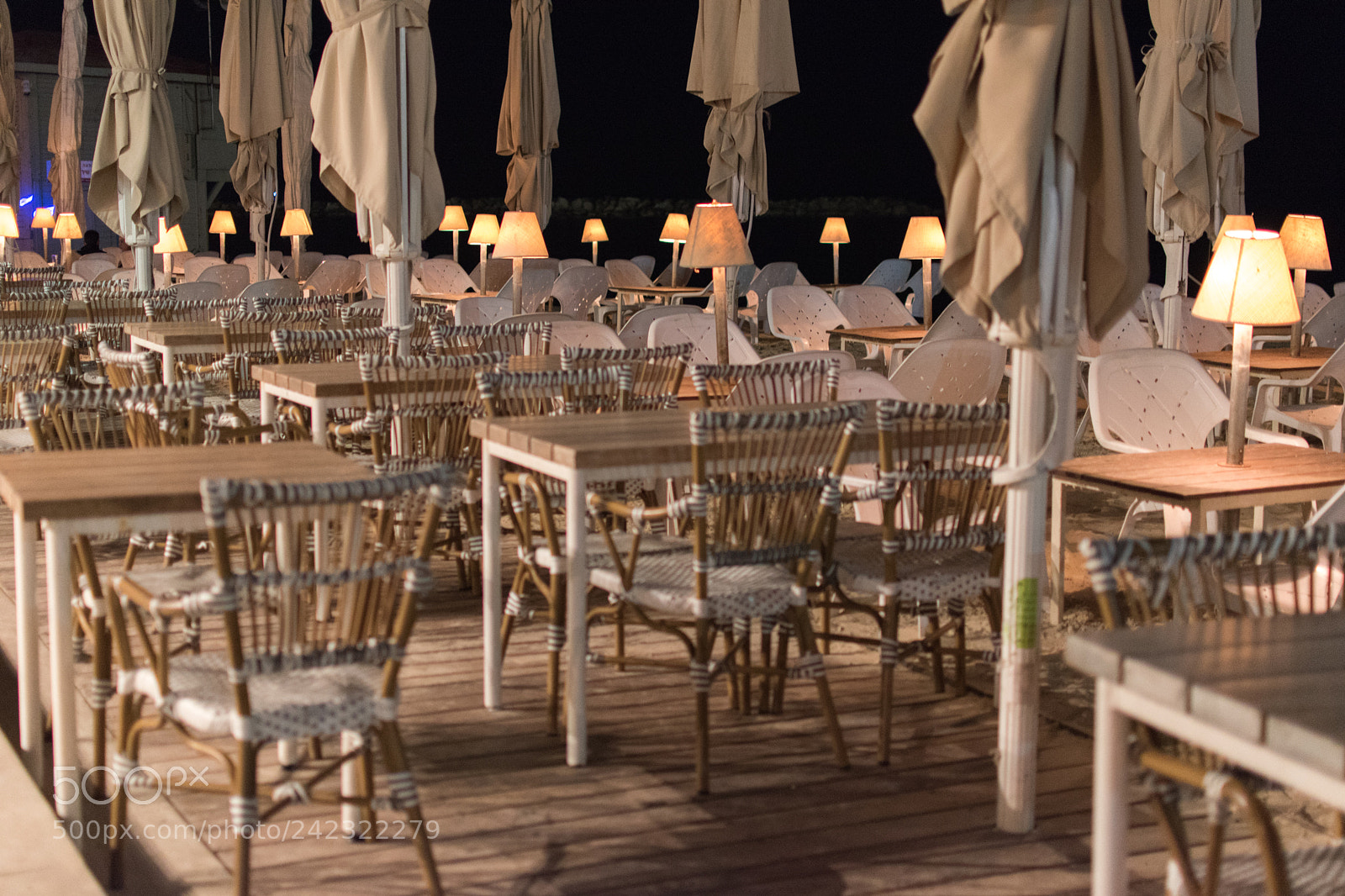 Nikon D5600 sample photo. A restaurant near the photography