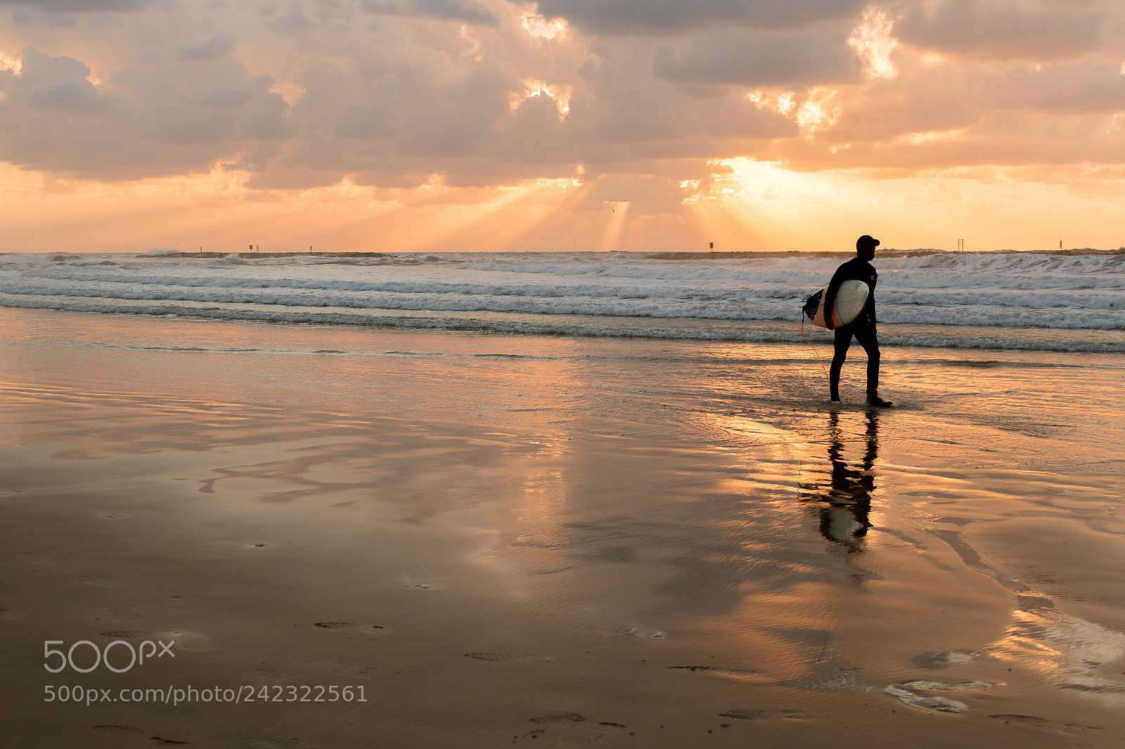 Nikon D5600 sample photo. A winter surfer returning photography