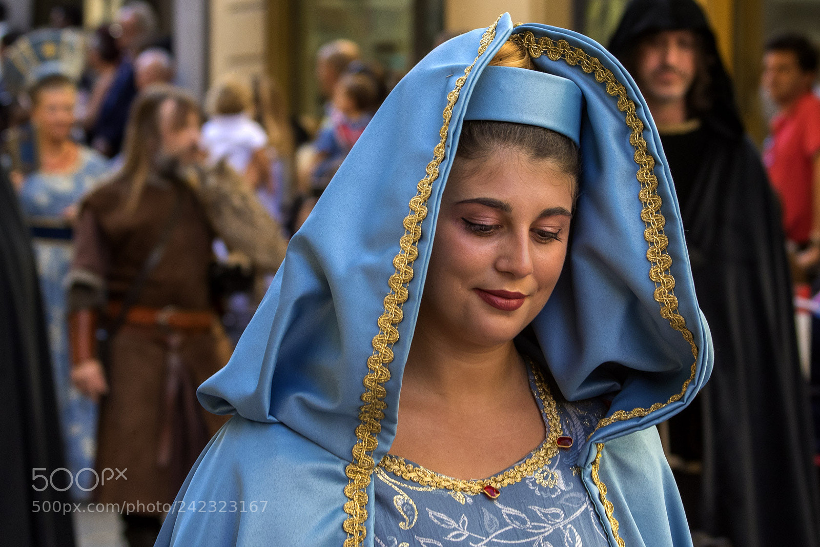 Canon EOS 7D Mark II sample photo. A lady photography