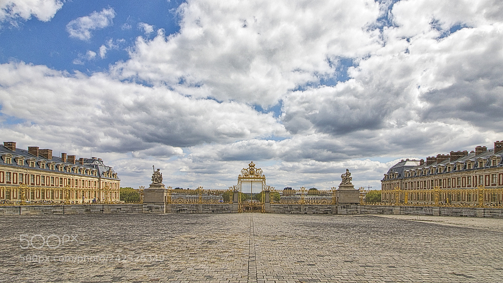 Canon EOS 750D (EOS Rebel T6i / EOS Kiss X8i) sample photo. Versailles gate photography