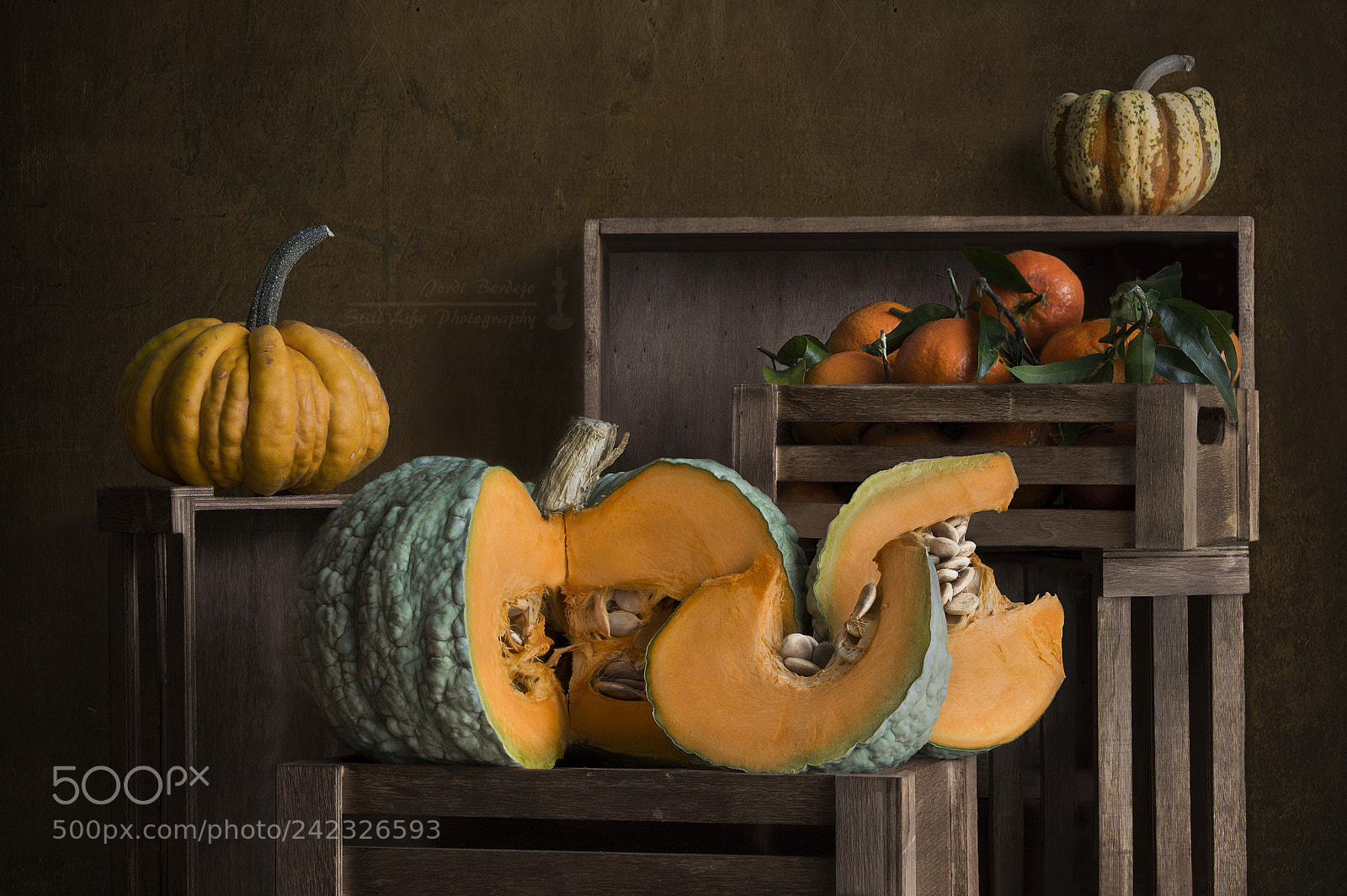 Pentax K-3 II sample photo. Pumpkins and tangerines photography