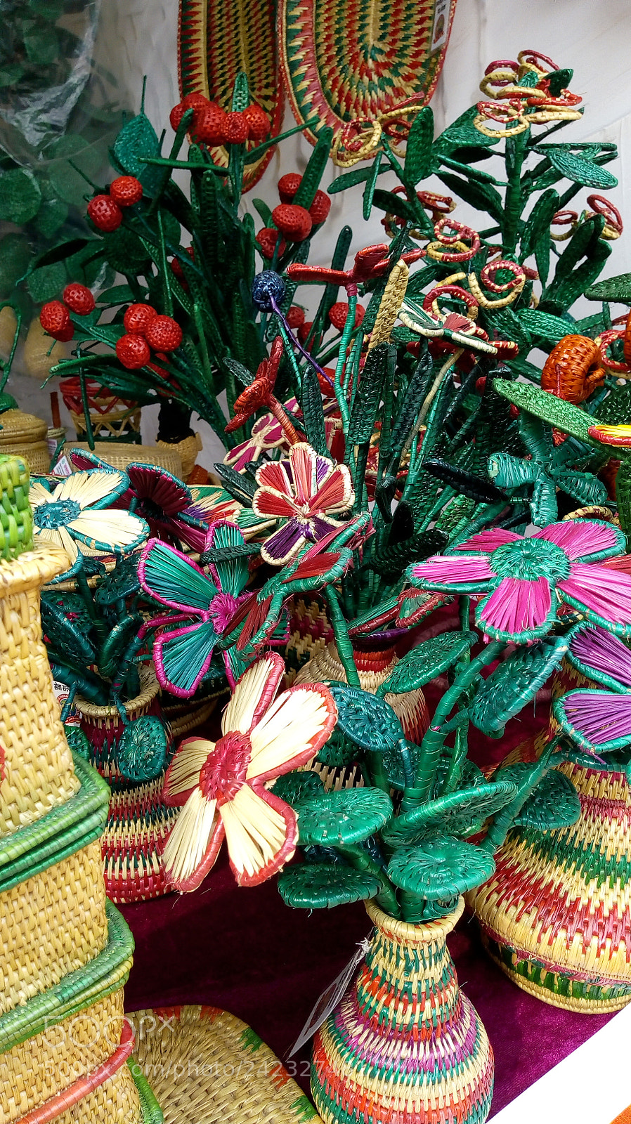 Motorola Moto E (4) Plus sample photo. Hand made craft photography