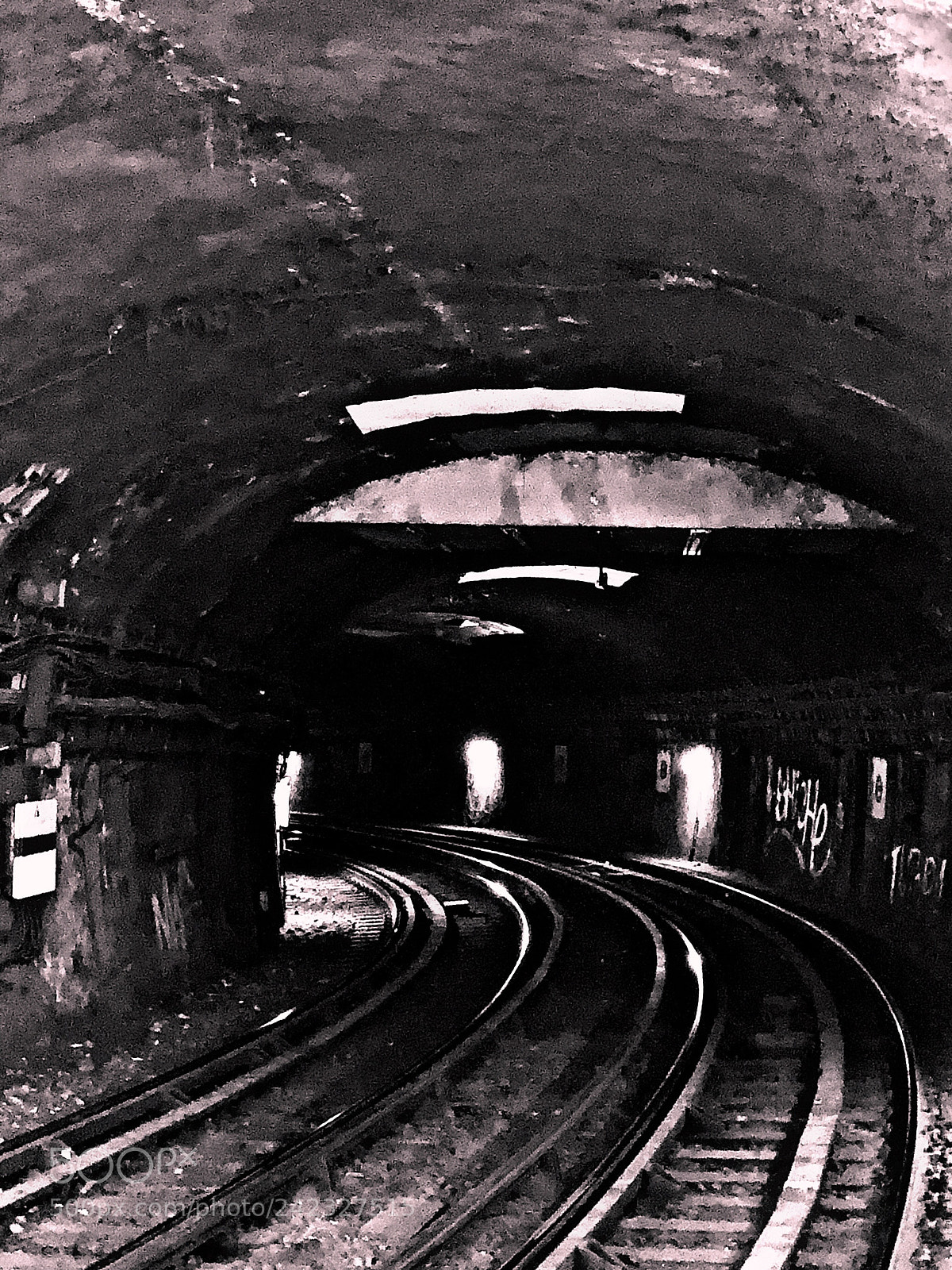 Apple iPhone 8 sample photo. Underground-light  photography