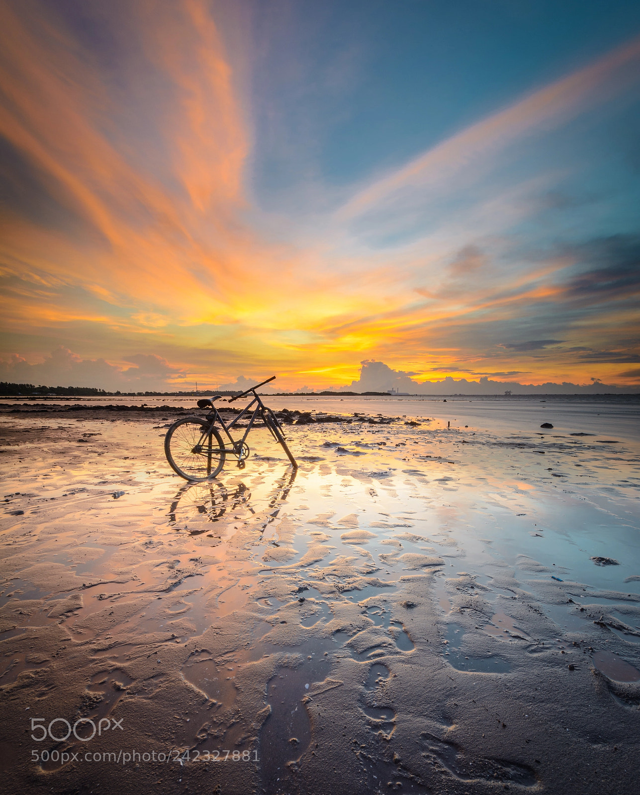 Nikon D7100 sample photo. First sunset 2018 photography