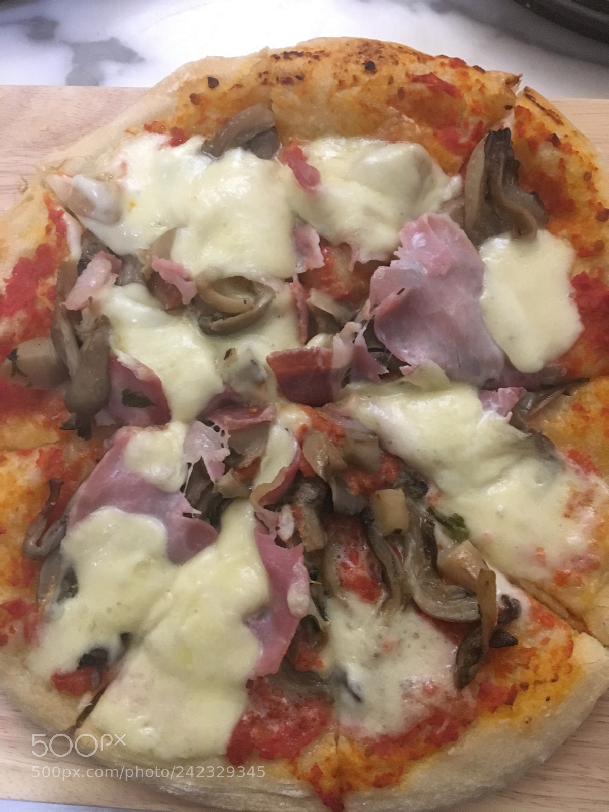 Apple iPhone 6s sample photo. Homemade pizza photography