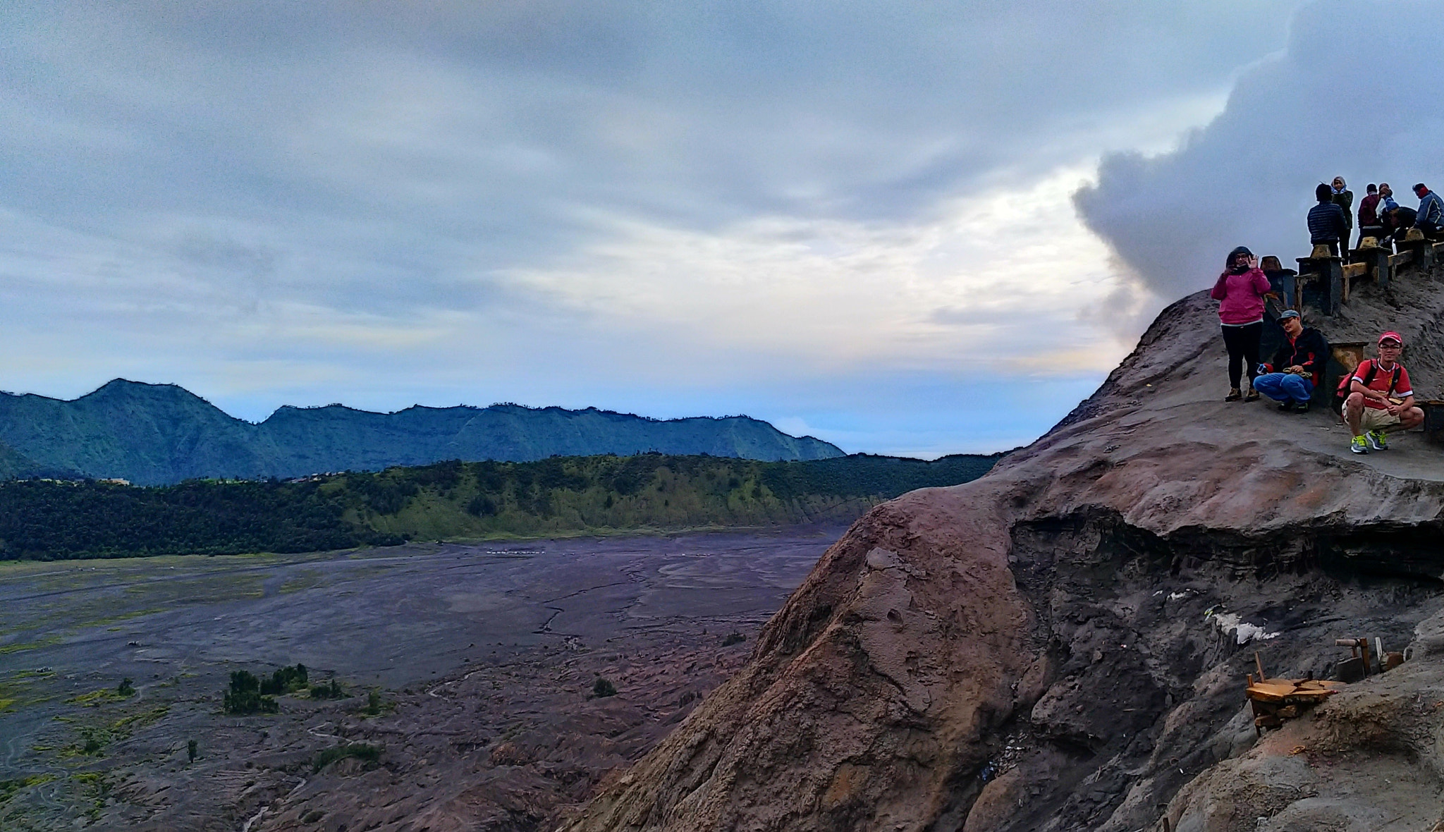 ASUS ZenFone 3 Zoom (ZE553KL) sample photo. At the top edge of mount bromo photography