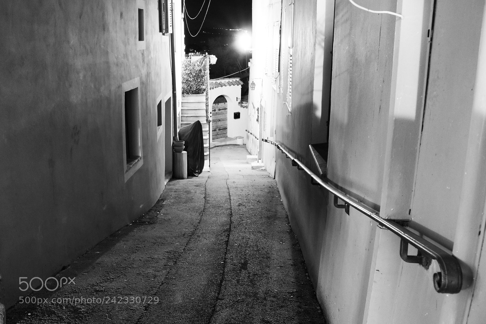 Canon EOS 750D (EOS Rebel T6i / EOS Kiss X8i) sample photo. Street. photography