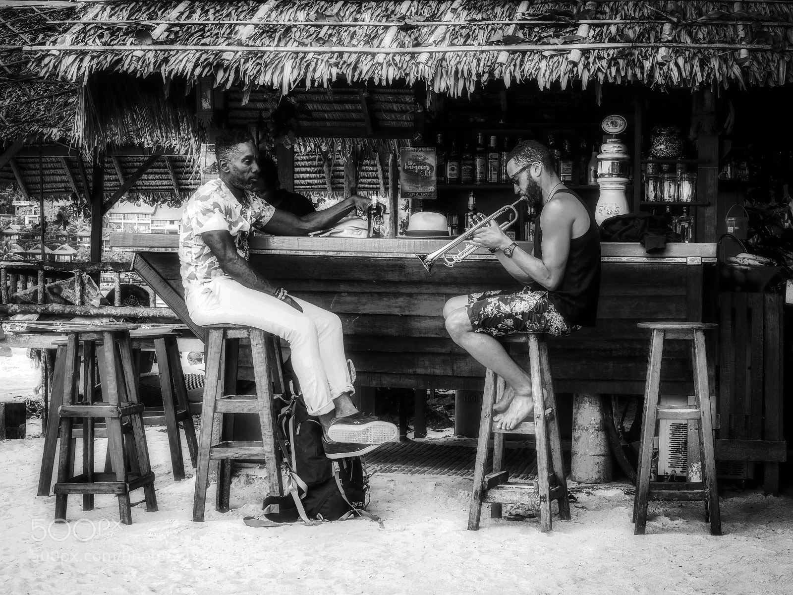 Olympus OM-D E-M1 Mark II sample photo. “the jazz player” photography
