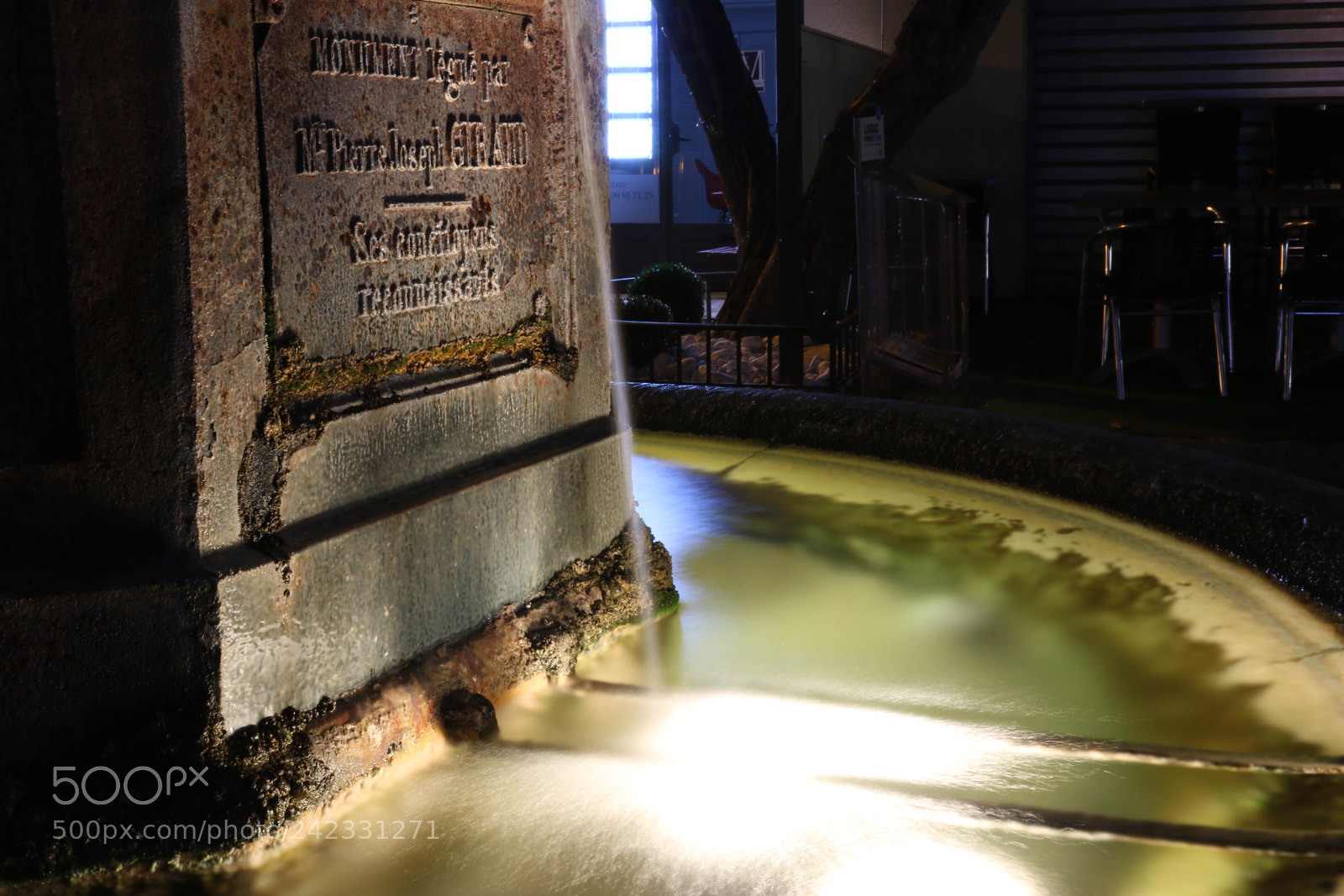Canon EOS 750D (EOS Rebel T6i / EOS Kiss X8i) sample photo. Fountain. photography