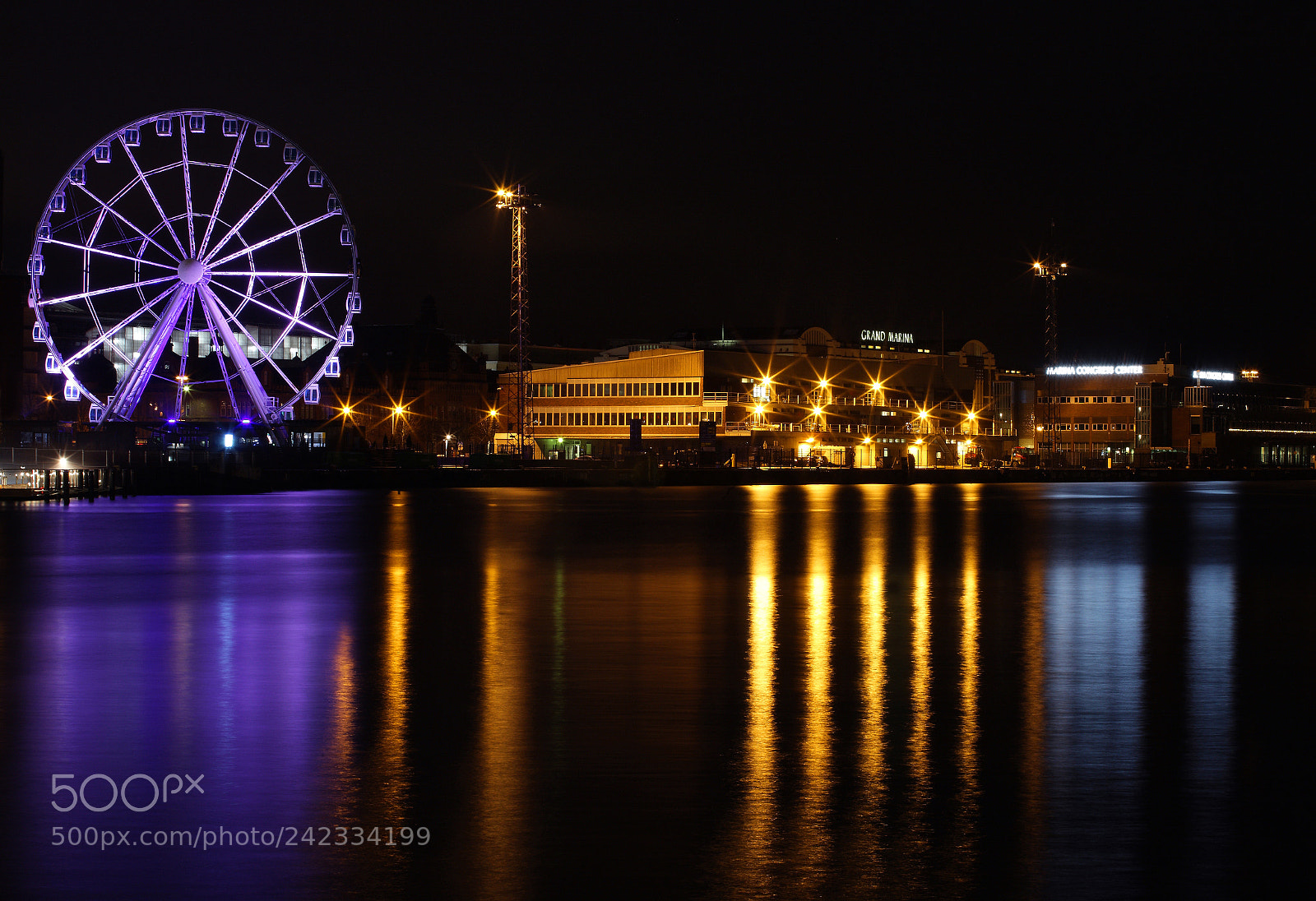 Canon EOS-1Ds Mark III sample photo. View of the pier photography