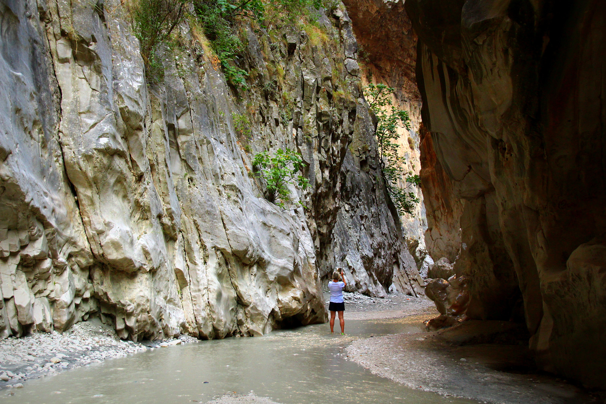 Canon EOS 650D (EOS Rebel T4i / EOS Kiss X6i) + Sigma 18-250mm F3.5-6.3 DC OS HSM sample photo. Saklıkent canyon ... photography