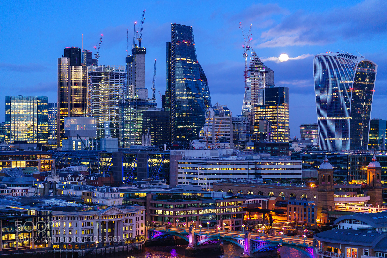 Sony a7 II sample photo. Moonrise over city of photography