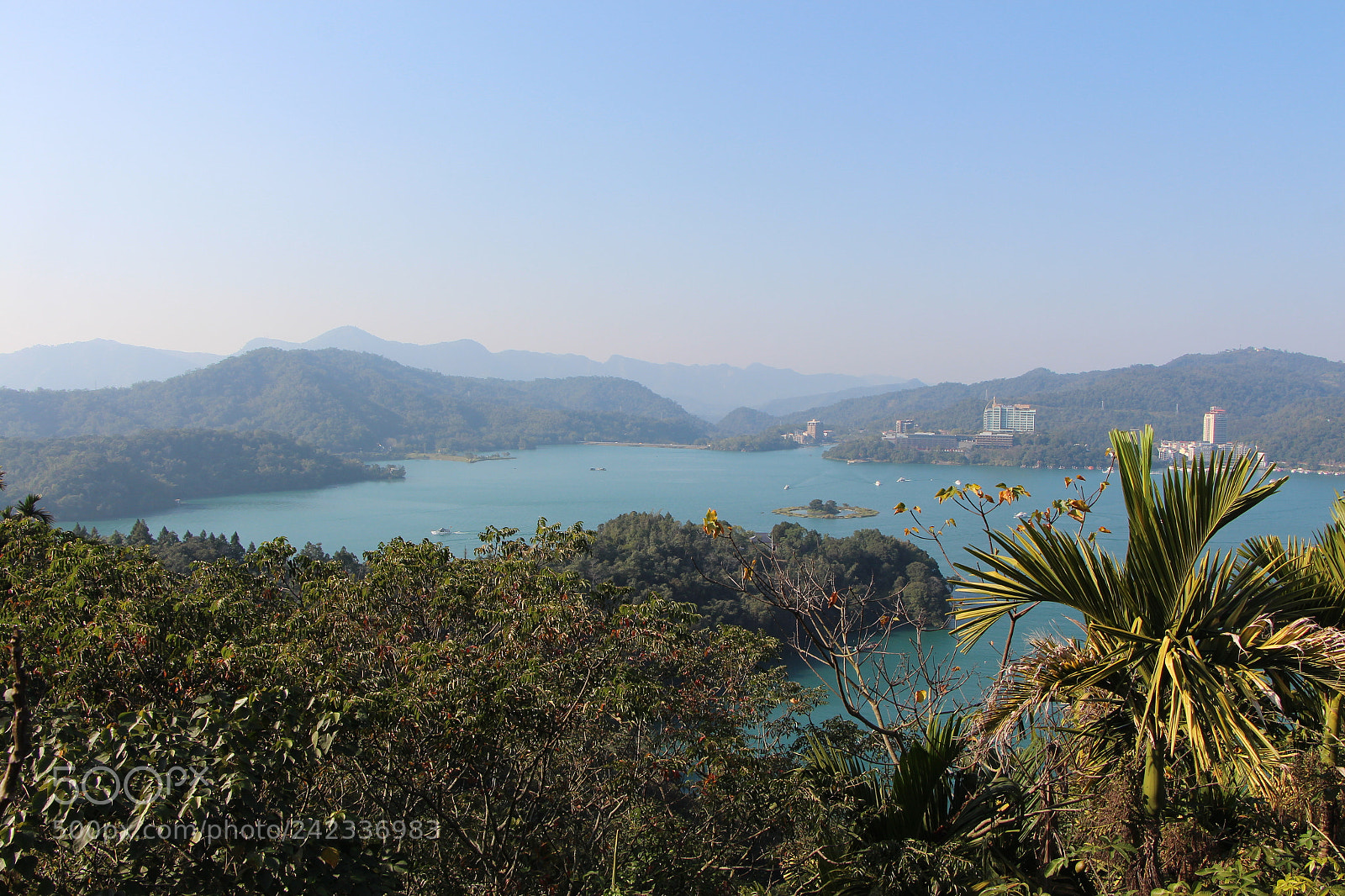 Canon EOS 650D (EOS Rebel T4i / EOS Kiss X6i) sample photo. Sun moon lake photography