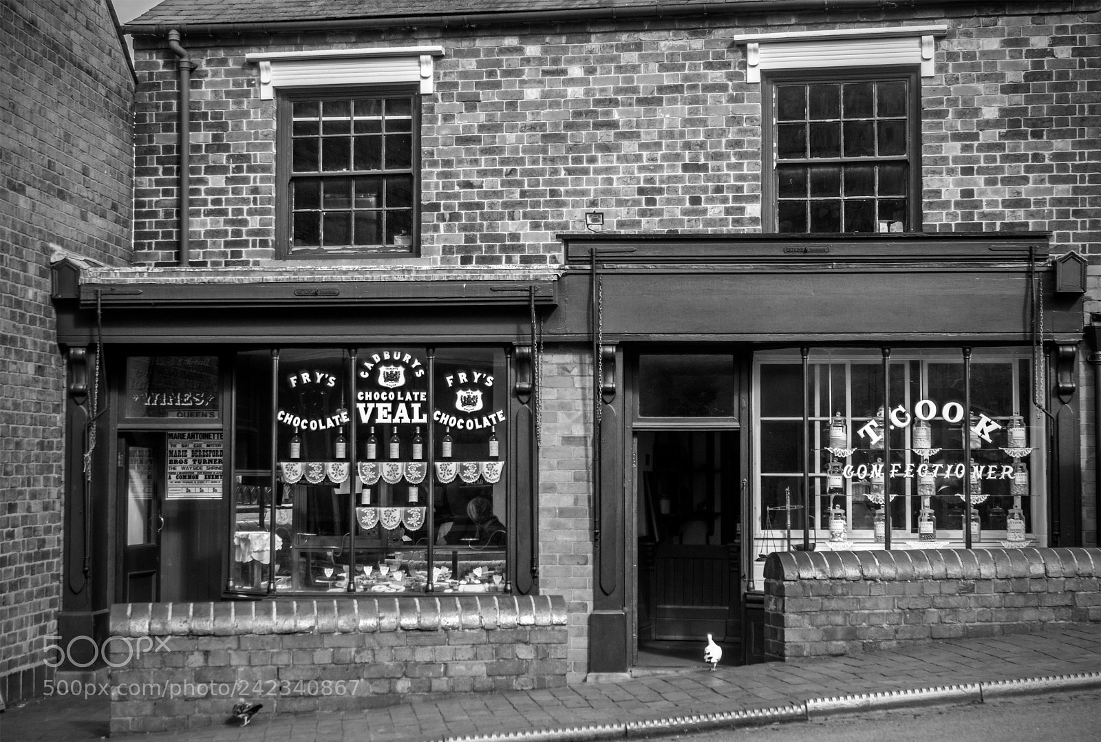 Nikon D7200 sample photo. T. cook, confectioner photography