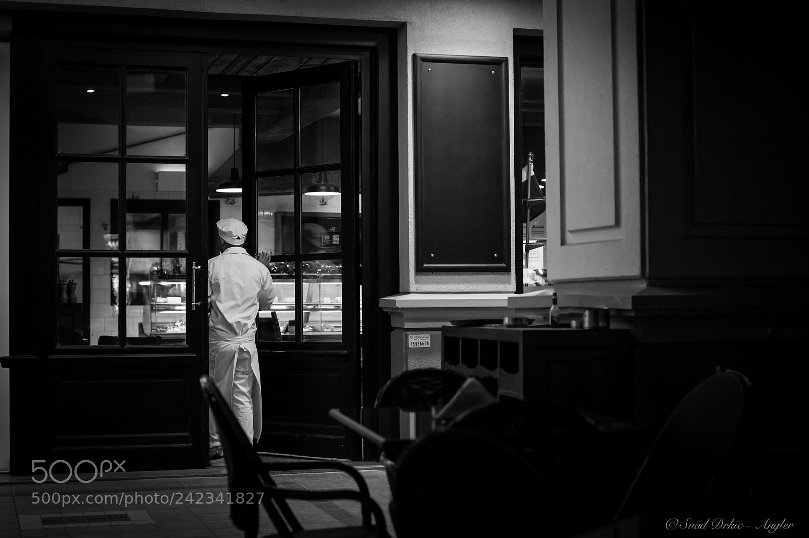 Nikon Df sample photo. Closing time photography