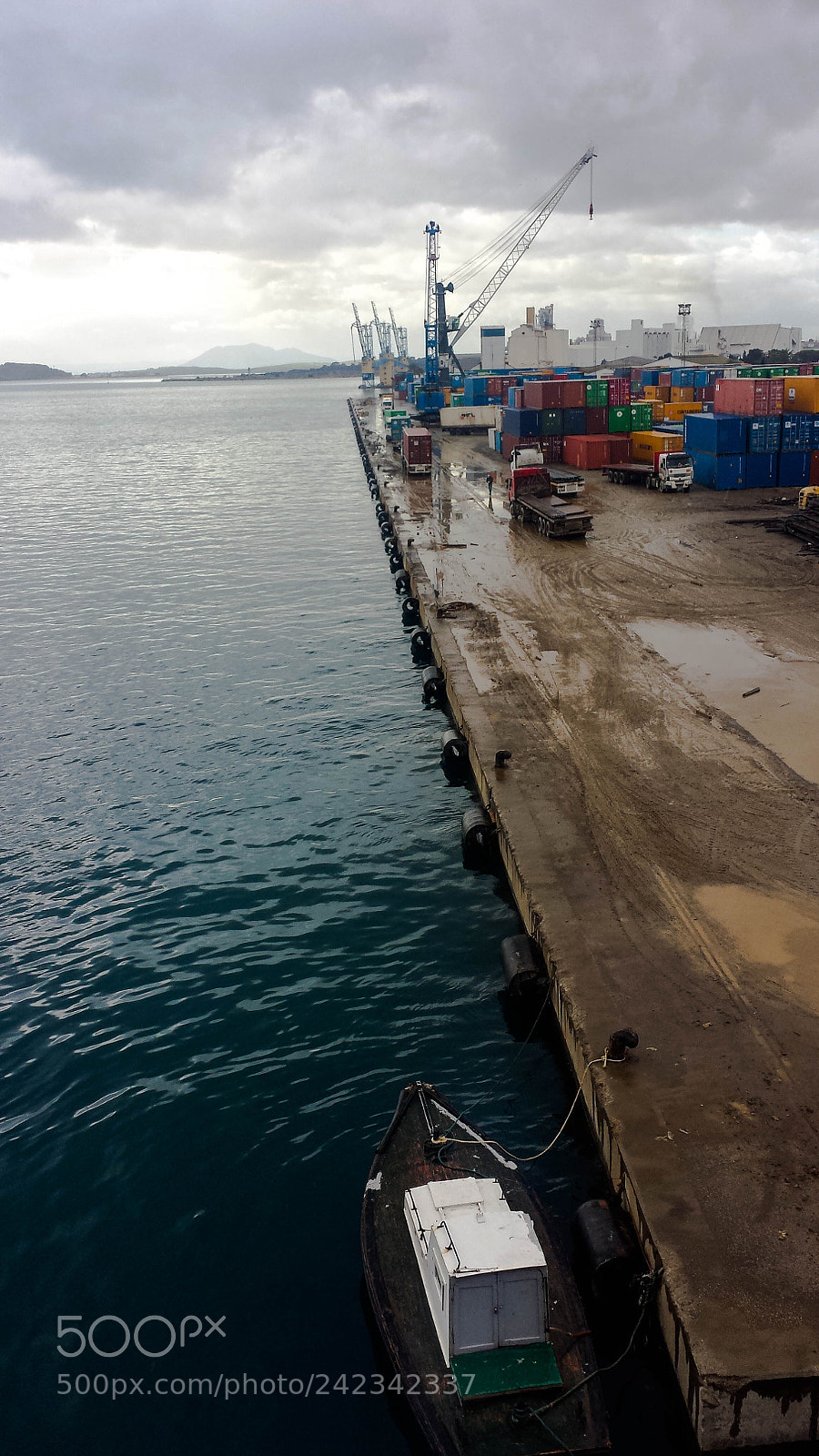 Samsung Galaxy S4 sample photo. The port photography