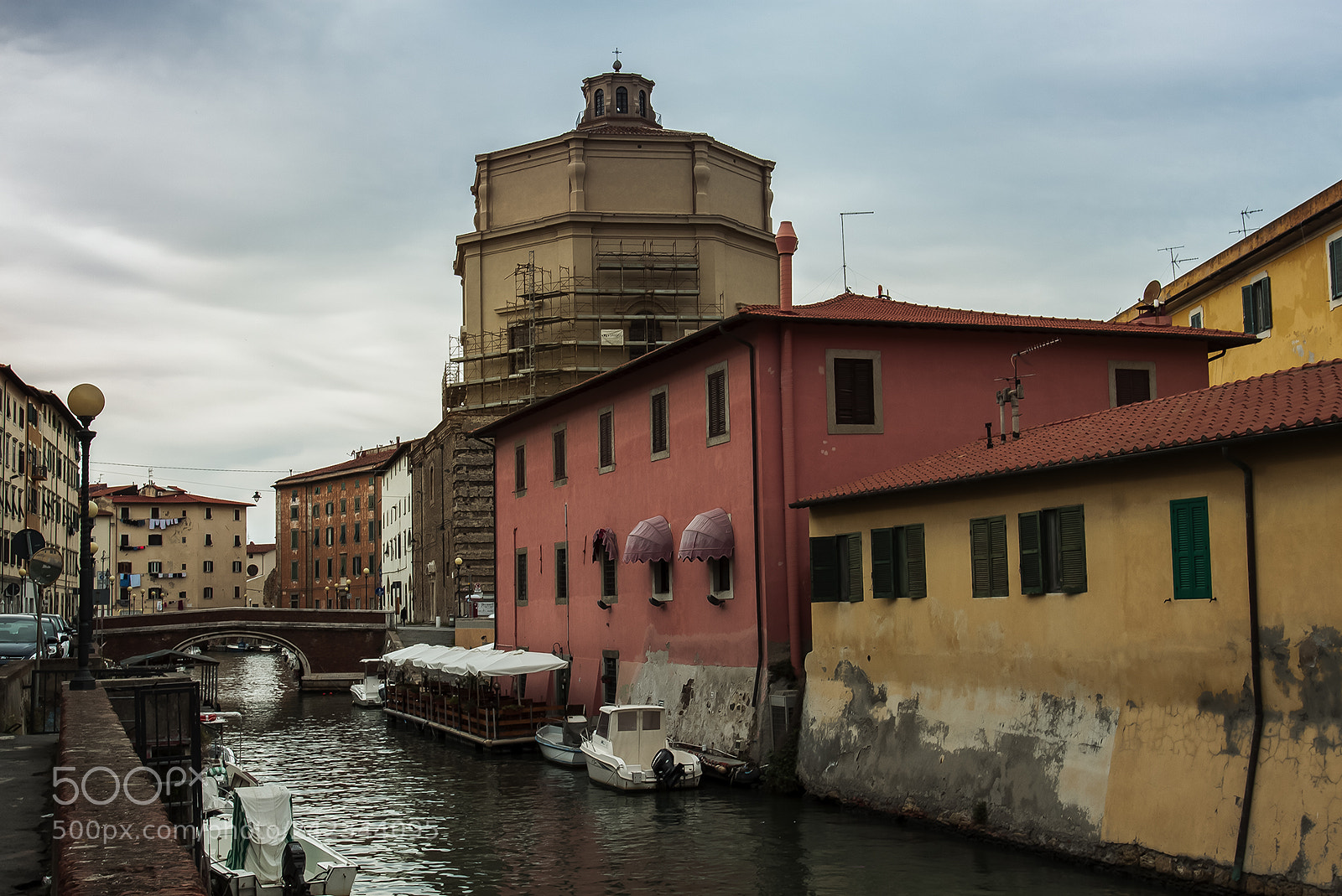 Canon EOS 500D (EOS Rebel T1i / EOS Kiss X3) sample photo. Livorno venice district photography