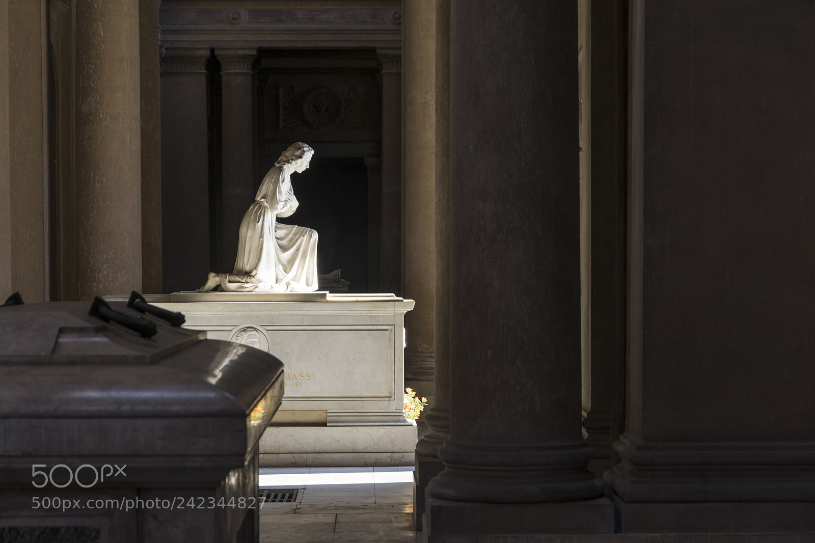 Nikon D7100 sample photo. Inside  old cemetery photography