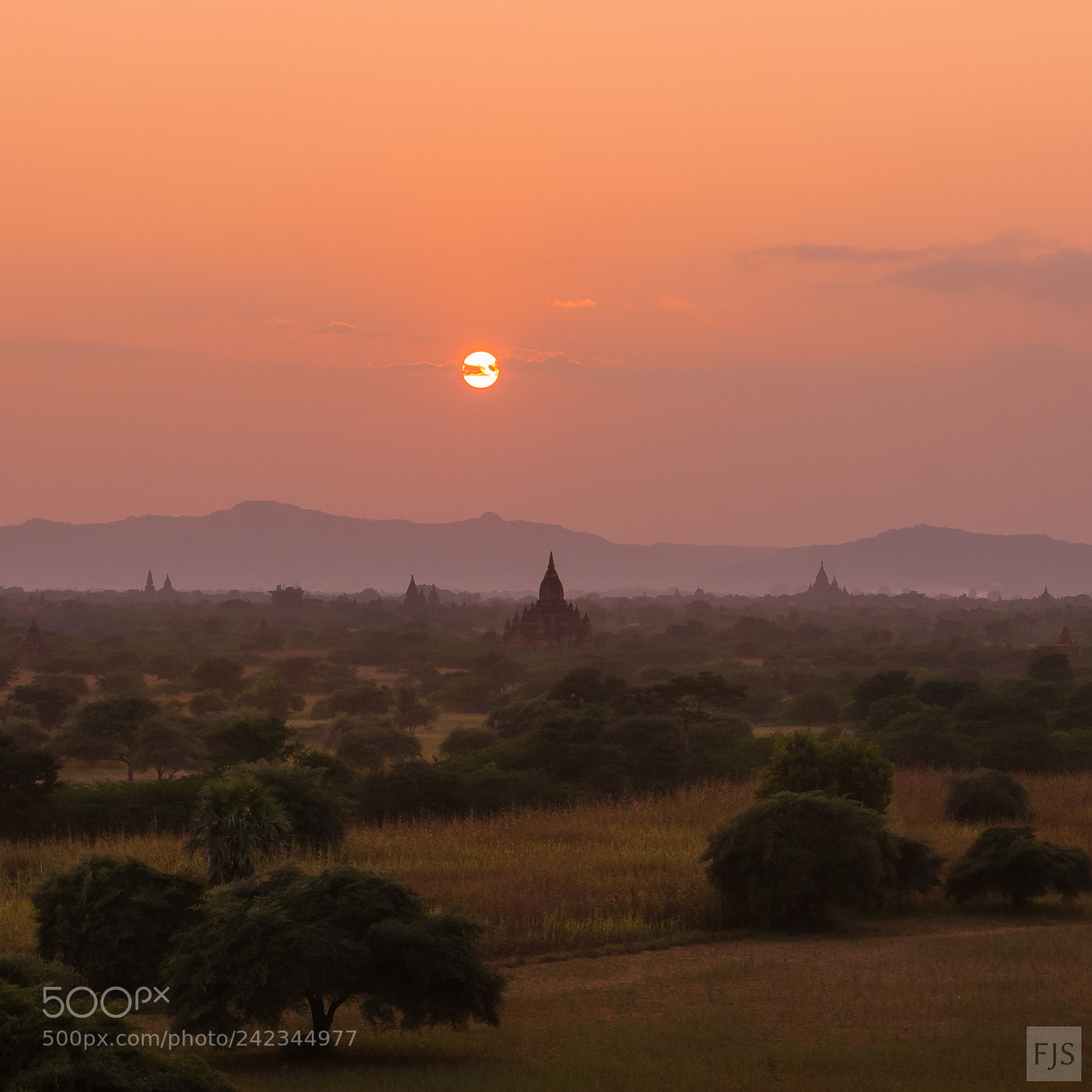 Panasonic Lumix DMC-LX100 sample photo. Bagan photography