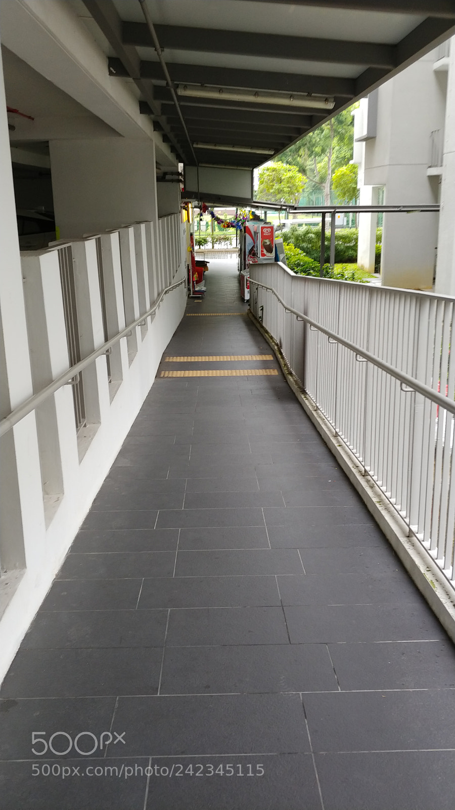 LG V30 sample photo. 4.ramp photography