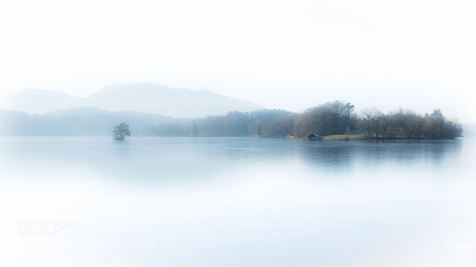 Panasonic Lumix DMC-LX100 sample photo. Island in the mist photography