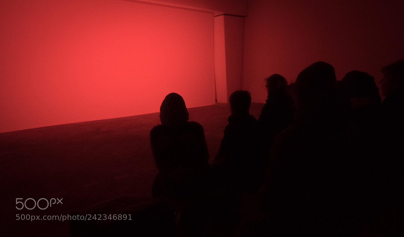 Fujifilm X-T20 sample photo. Silhouettes of audience sitting photography