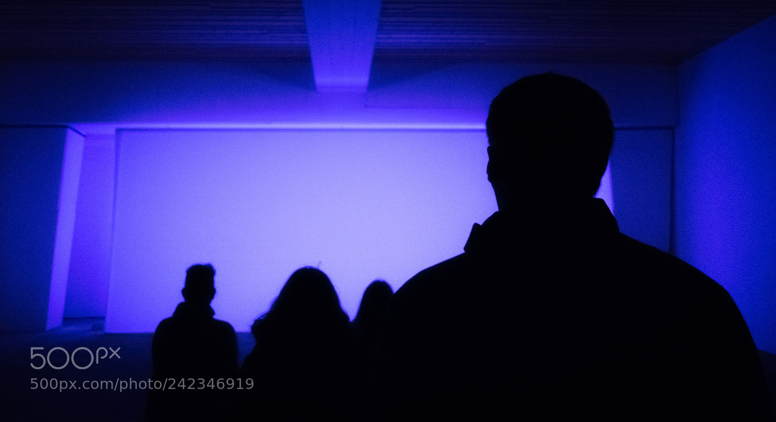 Fujifilm X-T20 sample photo. Silhouettes of audience sitting photography