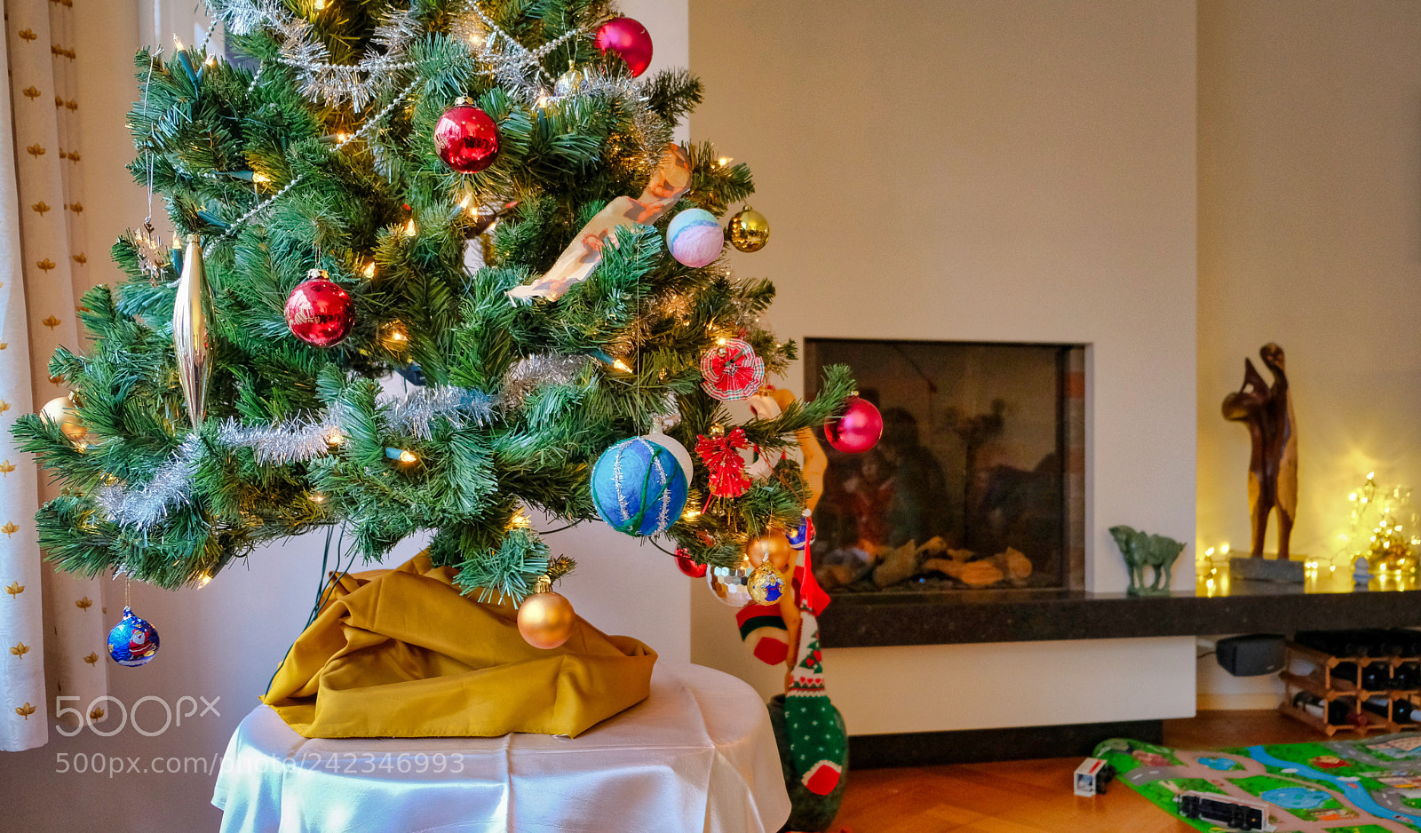 Fujifilm X-T20 sample photo. Christmas tree with lights photography