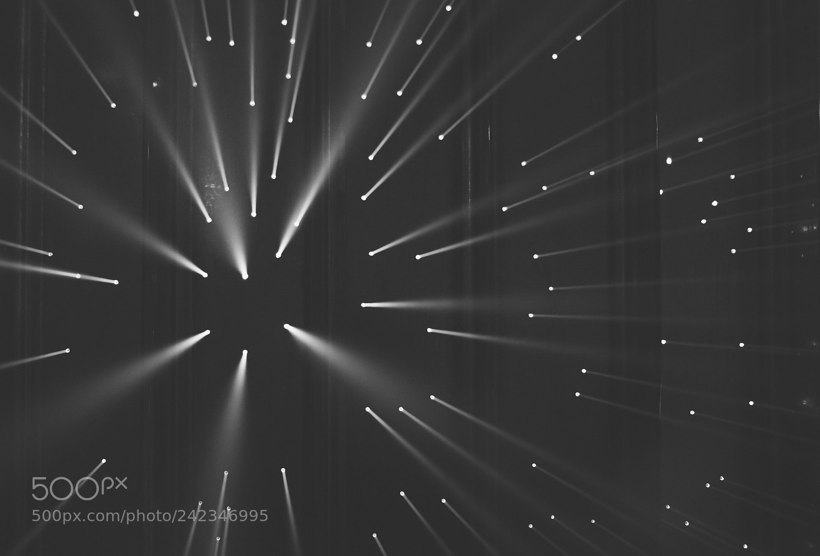 Fujifilm X-T20 sample photo. Light rays through small photography