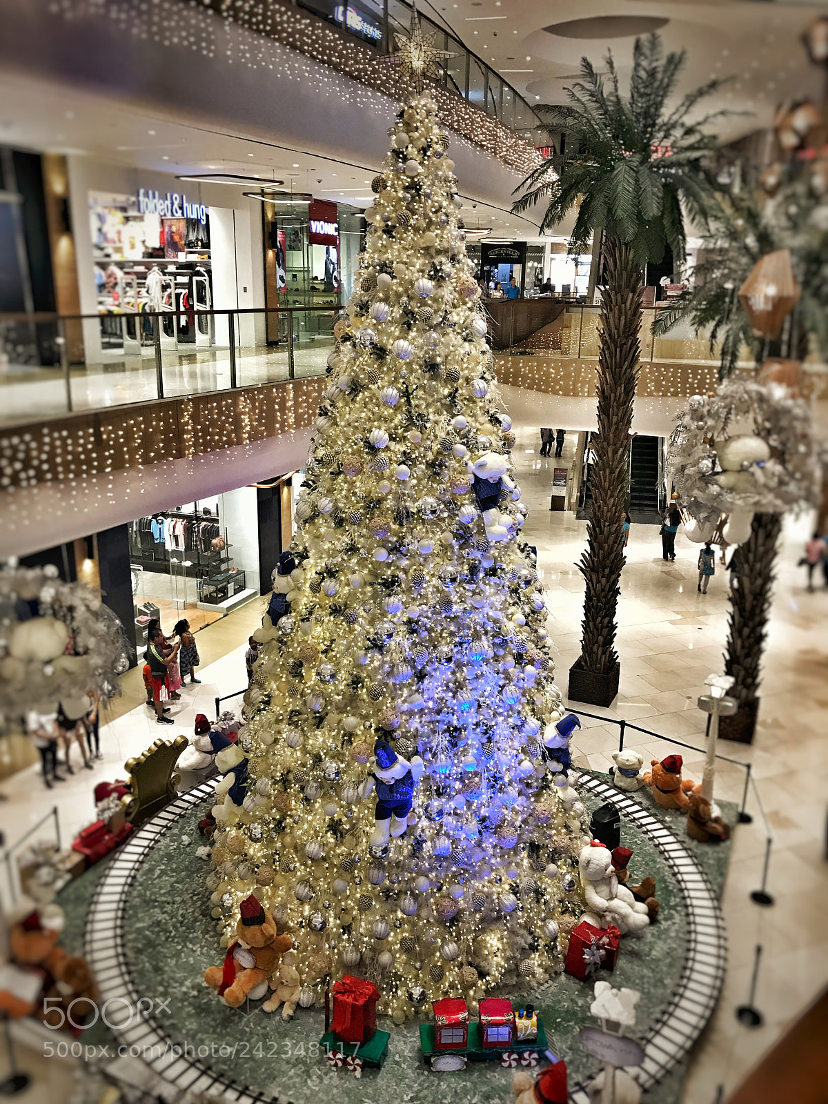 Apple iPhone 7 sample photo. 09_uptown mall photography