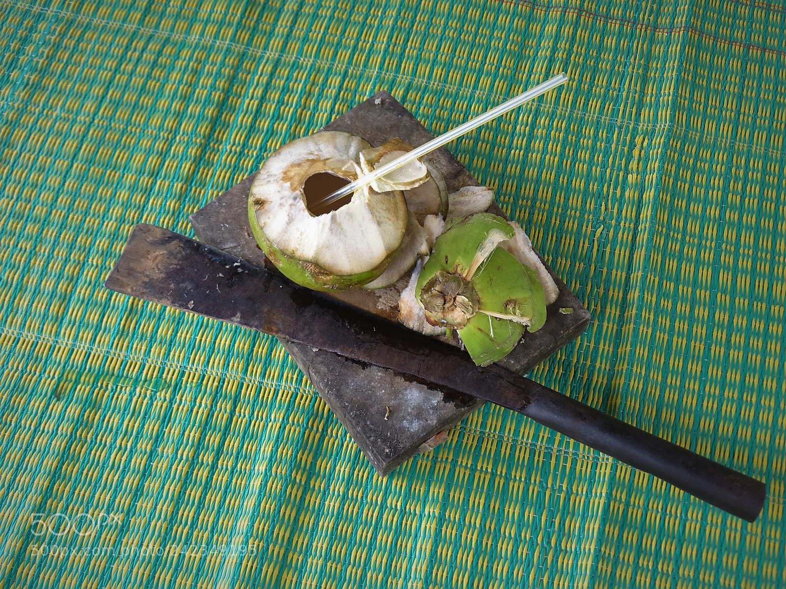 Sony Cyber-shot DSC-HX400V sample photo. Self-opened coconut photography