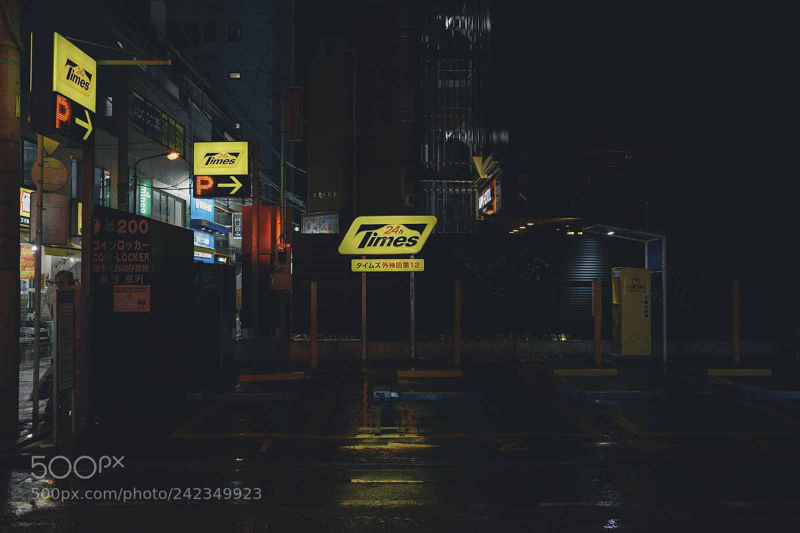 Fujifilm X-T10 sample photo. Tokyo night photography