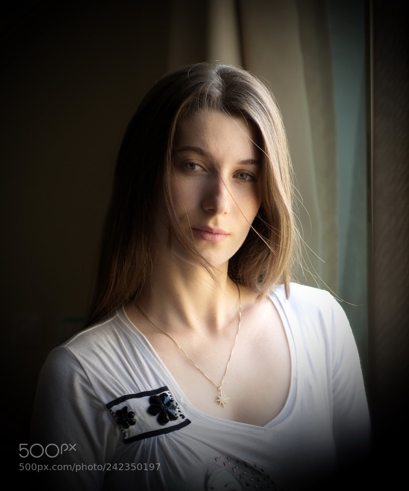 Nikon D7200 sample photo. Young lady by the photography